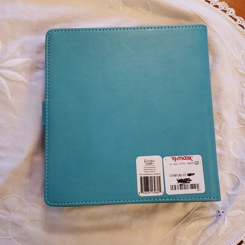 3/$15 Art Set Travel Binder